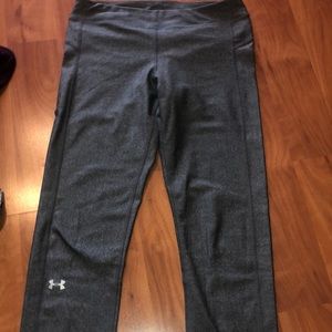 Grey Under armor leggings